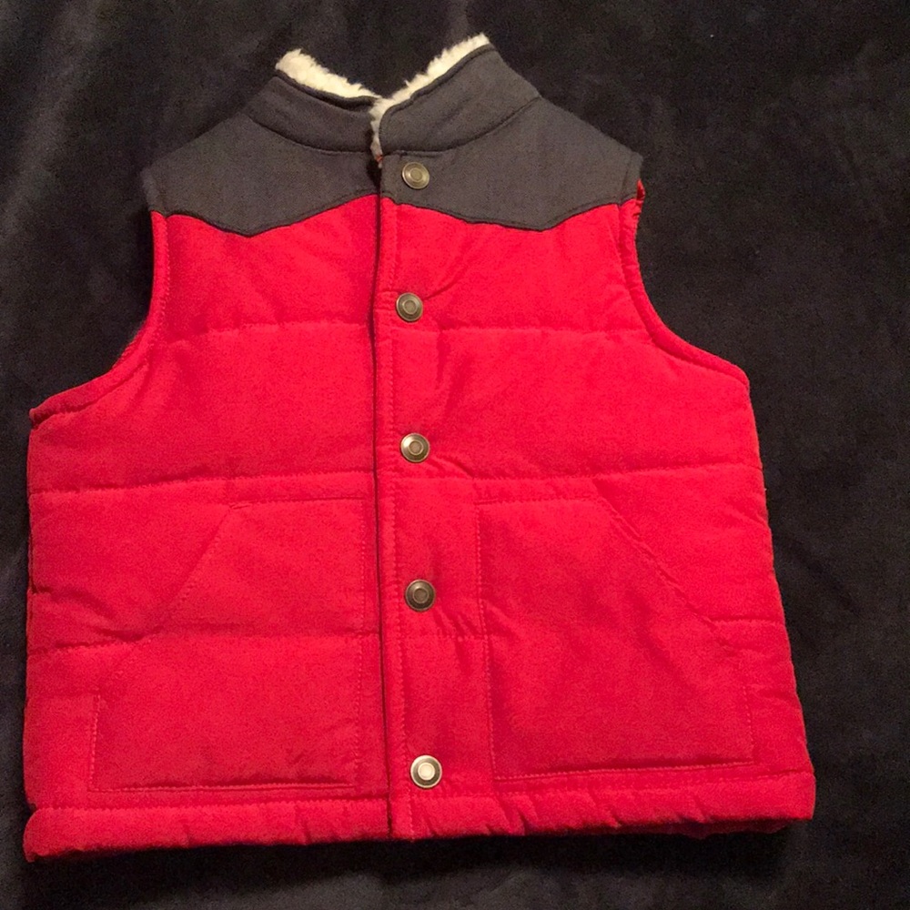 Boys  vest 2T